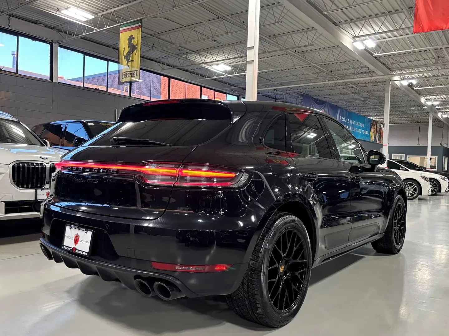 Porsche Macan GTS ЦЕНА ДО БЪЛГАРИЯ РЕГИСТРАЦИЯ & АВТОКРЕДИТ, снимка 4 - Автомобили и джипове - 55220138