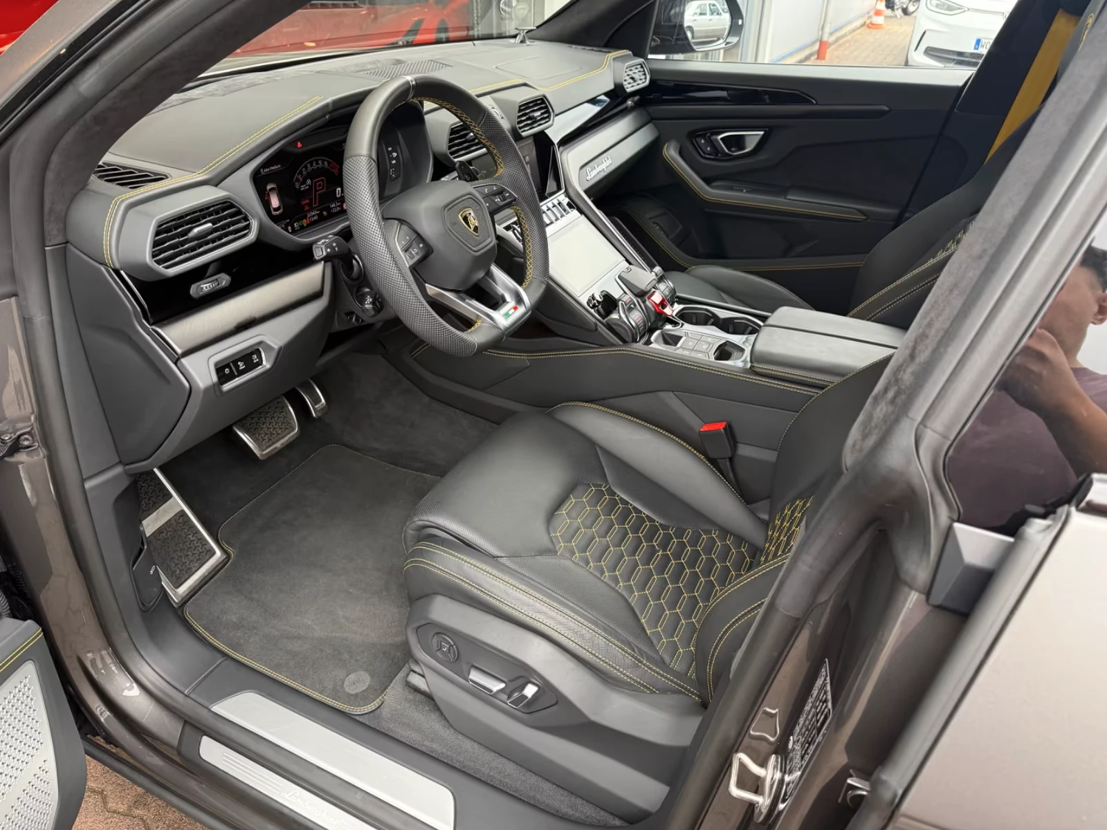 Lamborghini Urus 23"* B&O-3D* PANO* HEAD-UP* DISTR* MEMORY*  | Mobile.bg � ����������� 9