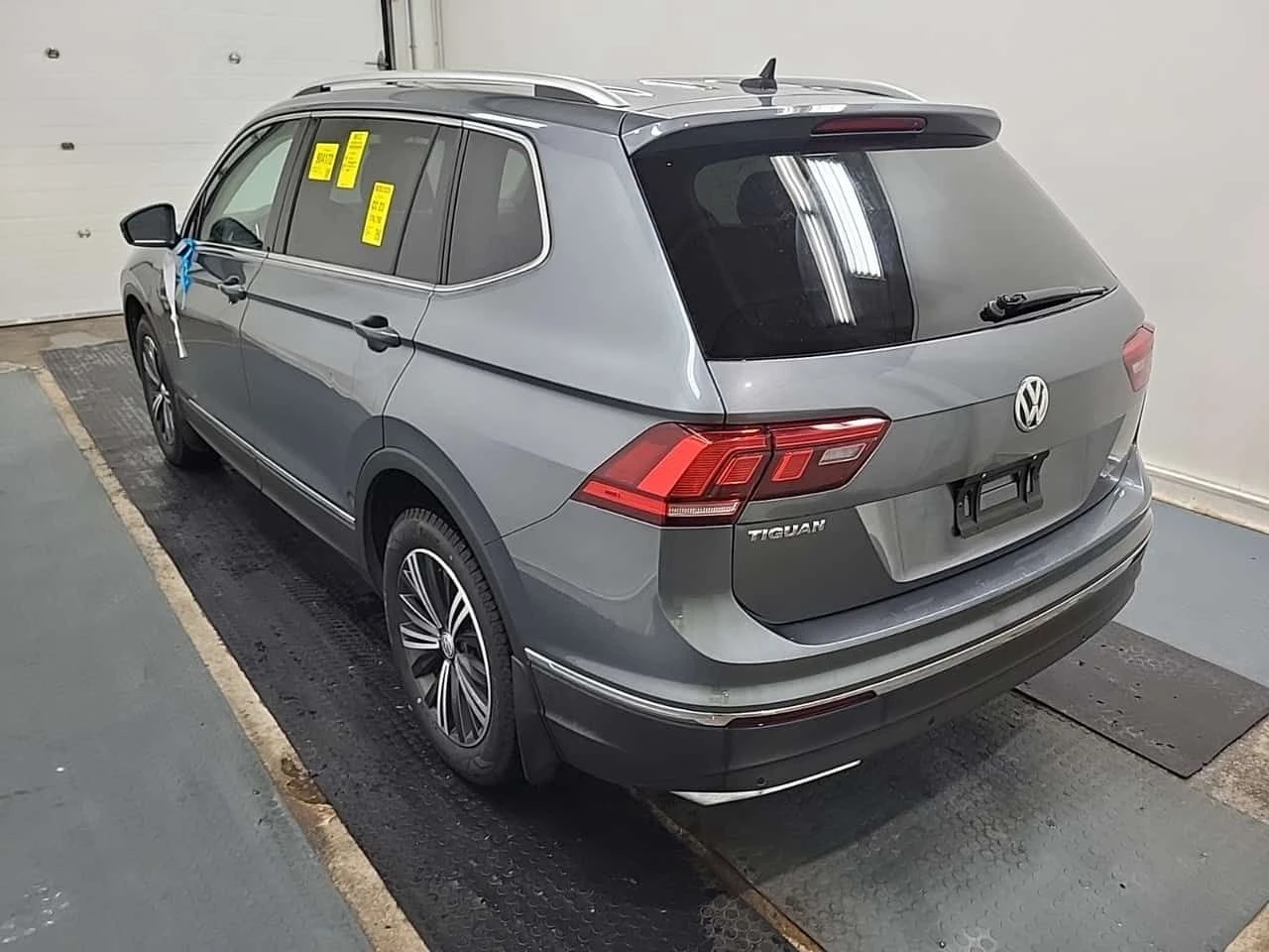 VW Tiguan Highline/CARFAX/Подгрев/Панорама/, снимка 4 - Автомобили и джипове - 55543350