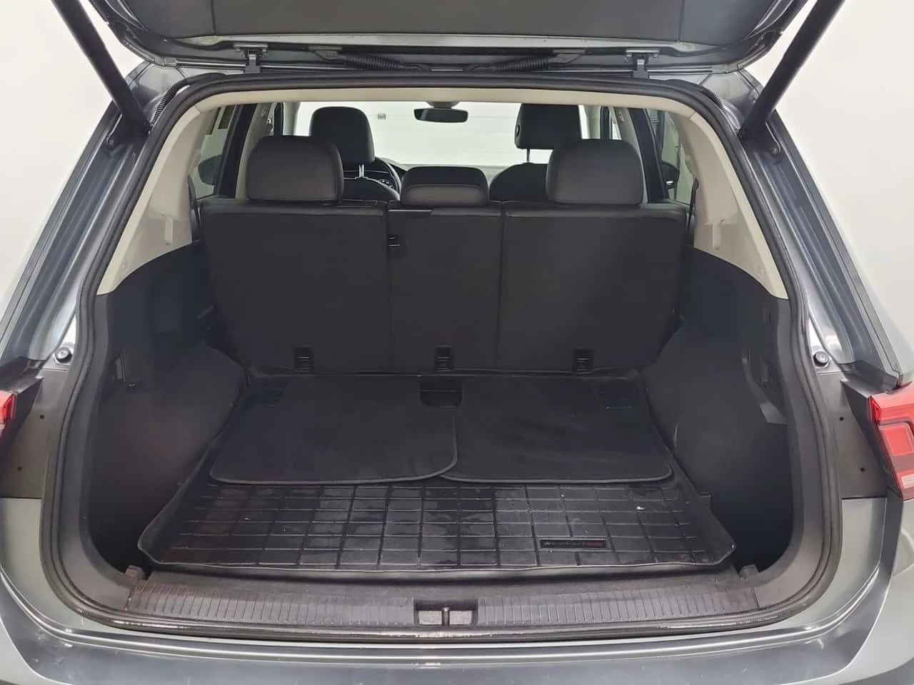 VW Tiguan Highline/CARFAX/Подгрев/Панорама/, снимка 14 - Автомобили и джипове - 55543350