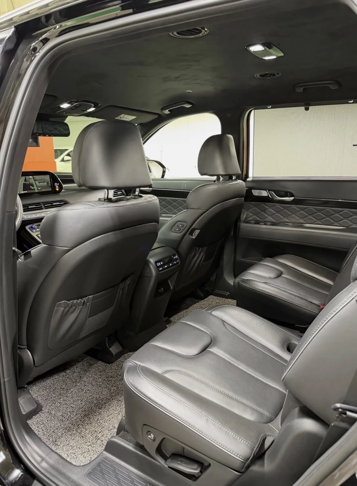 Hyundai Palisade Calligraphy 3.8 4WD, снимка 11 - Автомобили и джипове - 56209223