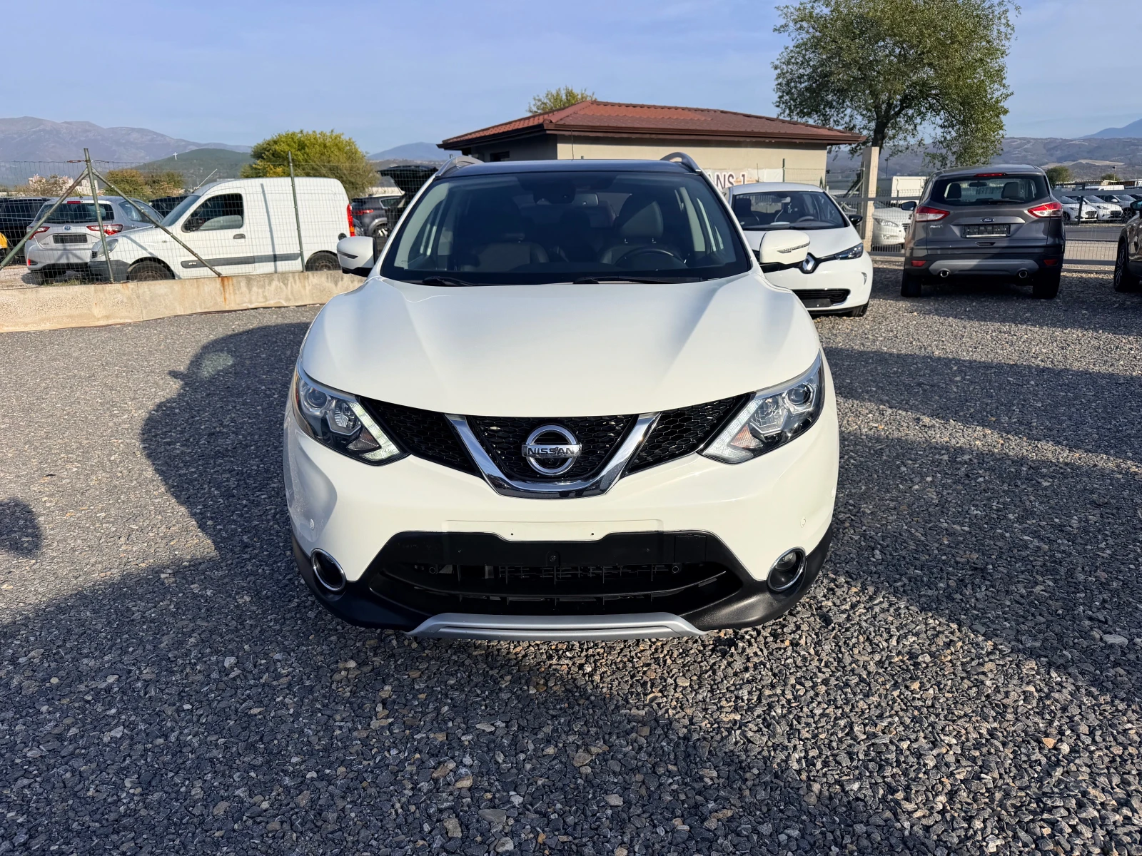 Nissan Qashqai 1.6DCI * TEKNA* 4x4* 
