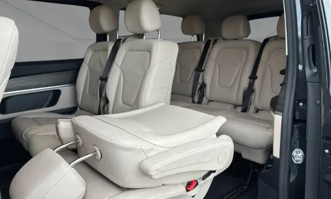 Mercedes-Benz V 300 d 4Matic Extralong = AMG Line = Гаранция - изображение 7