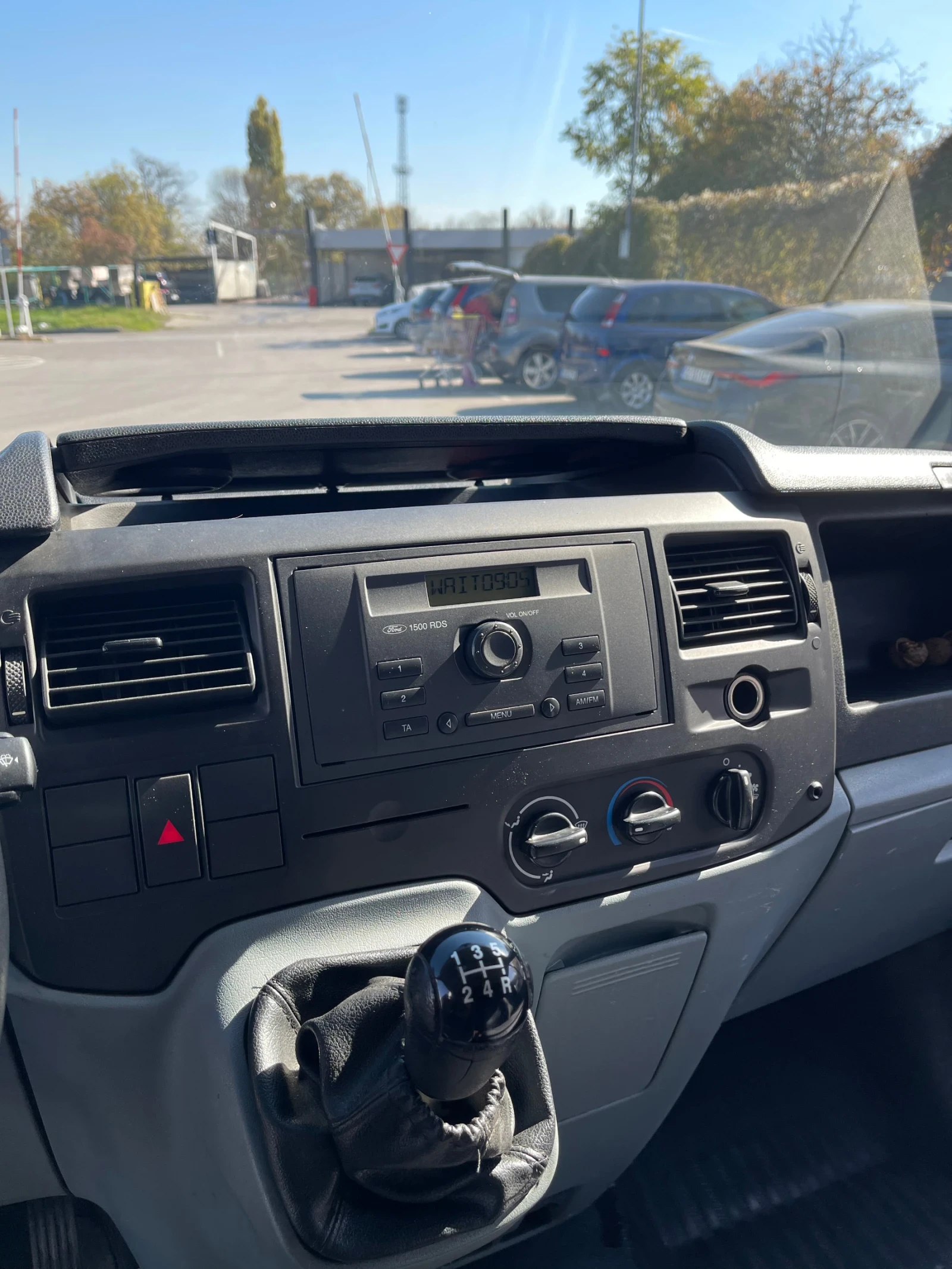 Ford Transit 2.2 - изображение 5