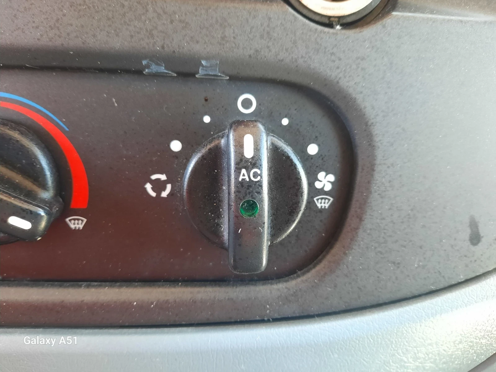 Ford Transit 2.2, 115кс. КЛИМАТИК  - изображение 10