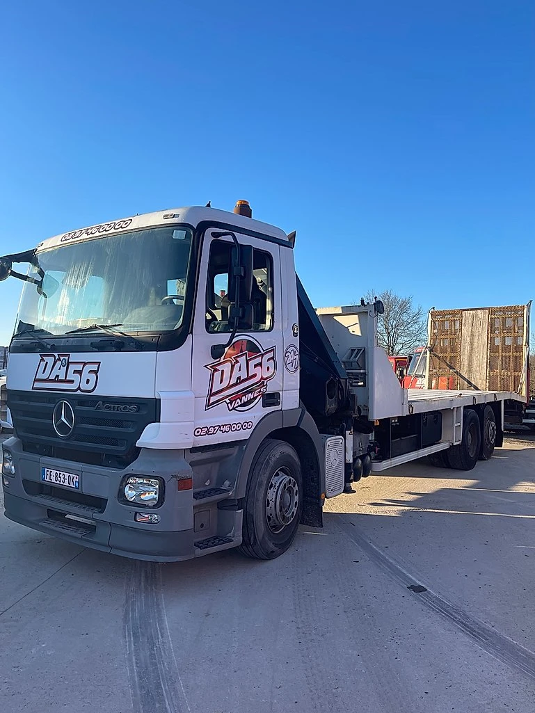 Mercedes-Benz Actros 2541 Платформа с кран, снимка 1 - Камиони - 49592052