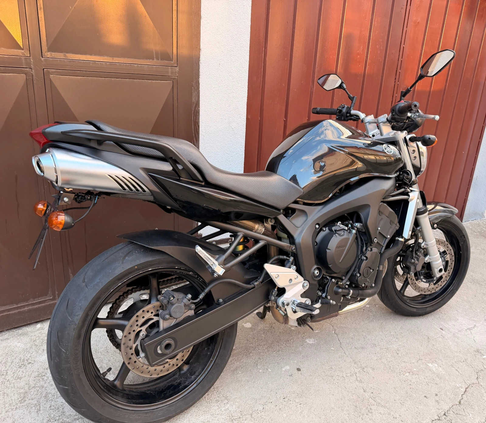 Yamaha FZ6 12.900 KM!!!, снимка 3 - Мотоциклети и мототехника - 53989196