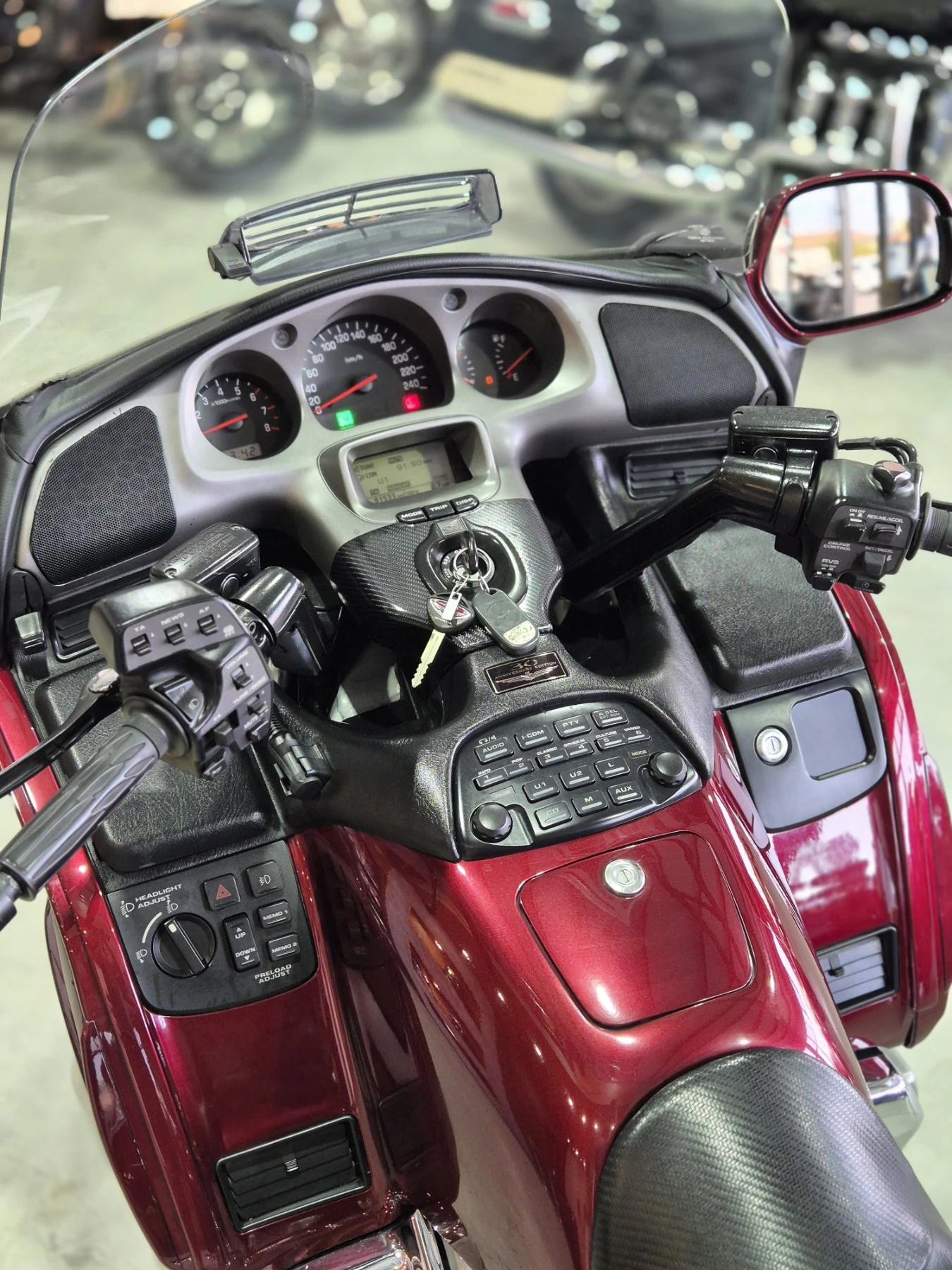 Honda Gold Wing 1800 ABS Нов внос от ШВЕЙЦАРИЯ!!!, снимка 16 - Мотоциклети и мототехника - 55778786