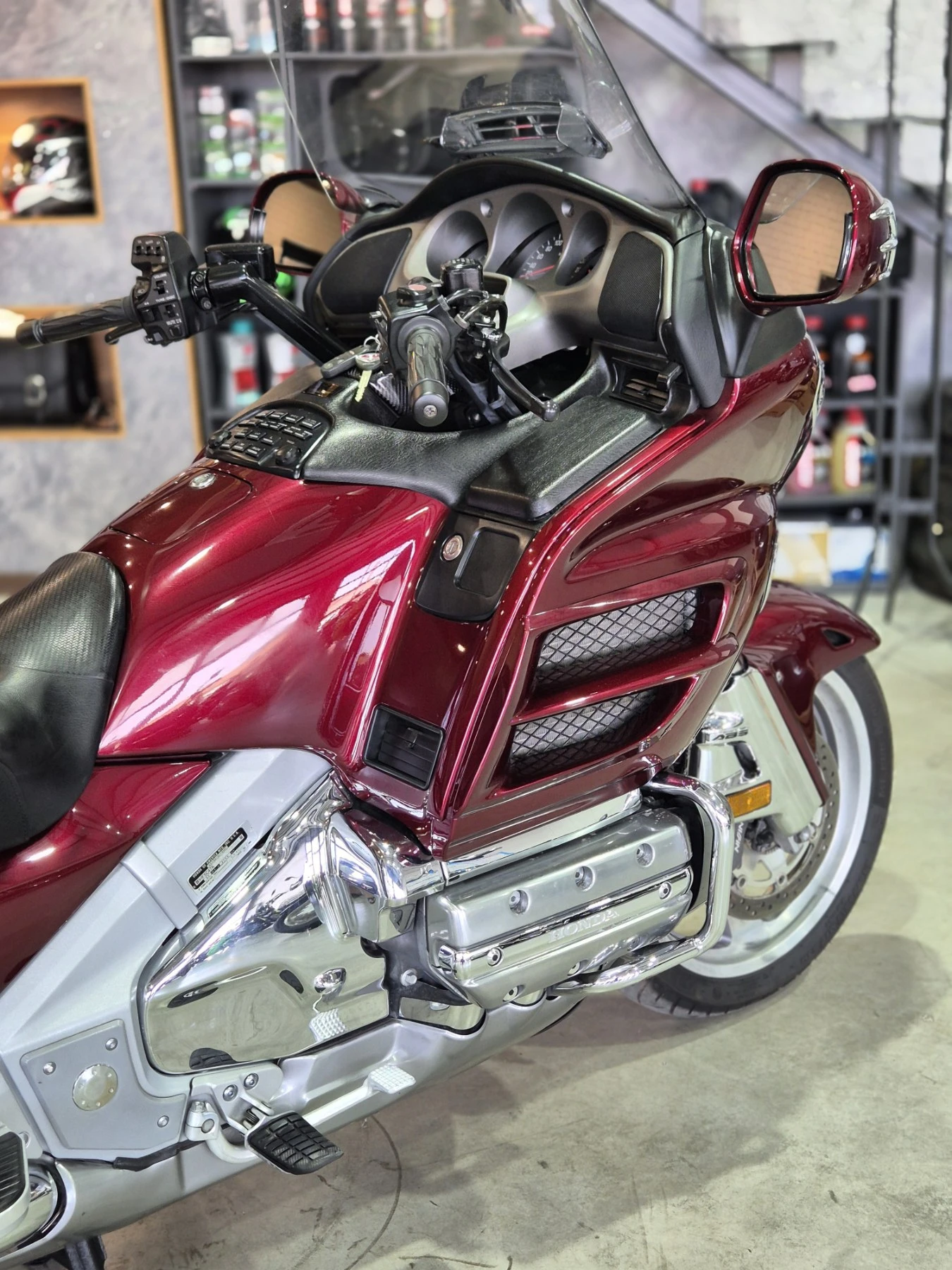 Honda Gold Wing 1800 ABS Нов внос от ШВЕЙЦАРИЯ!!!, снимка 12 - Мотоциклети и мототехника - 55778786