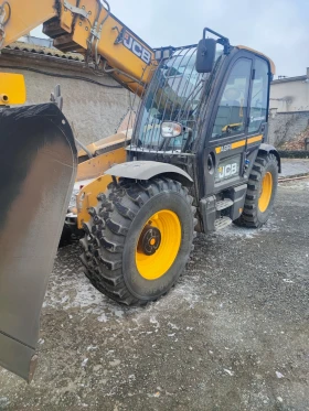Телескопичен товарач JCB 536-95, снимка 2