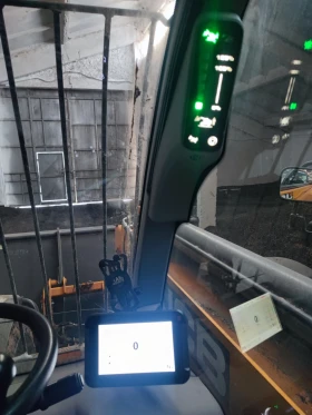 Телескопичен товарач JCB 536-95, снимка 7
