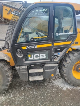 Телескопичен товарач JCB 536-95, снимка 3