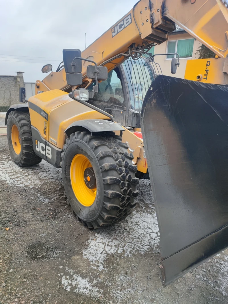 Телескопичен товарач JCB 536-95, снимка 8 - Селскостопанска техника - 53133026