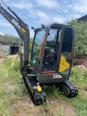 Багер Volvo ECR25D, снимка 1