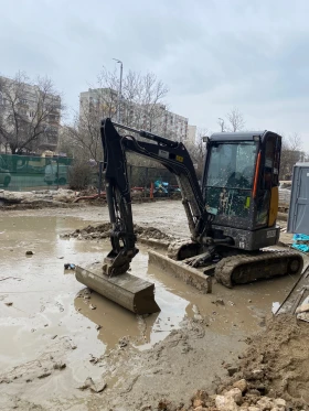 Багер Volvo ECR25D, снимка 4