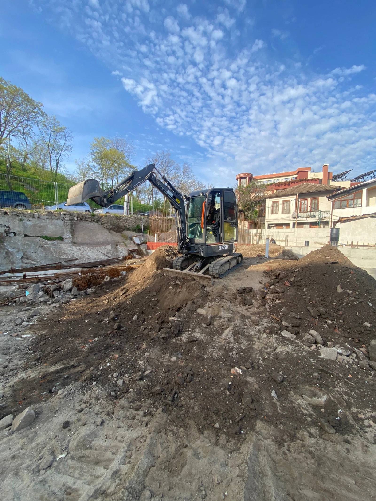 Багер Volvo ECR25D, снимка 3 - Индустриална техника - 56042869
