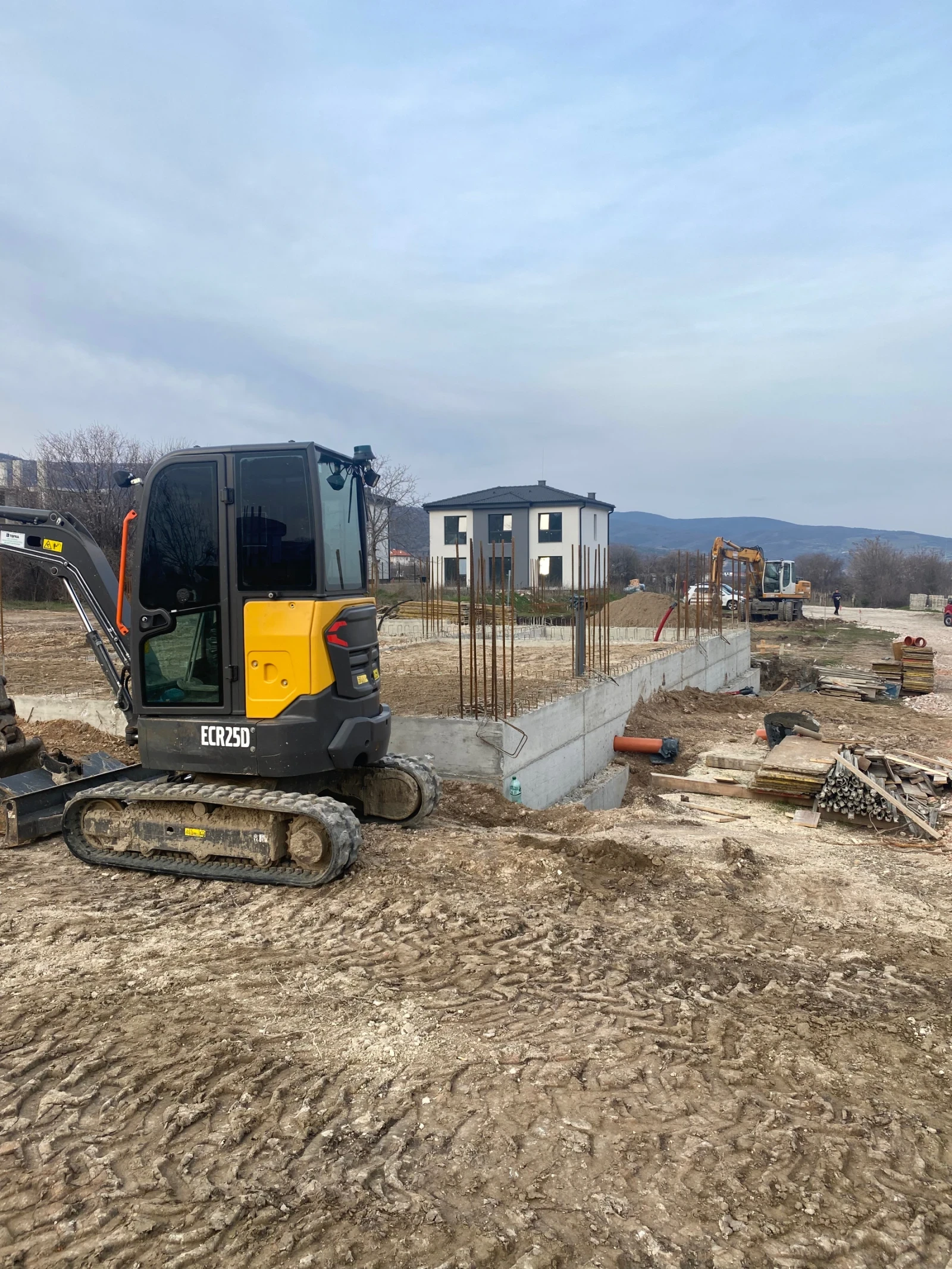 Багер Volvo ECR25D, снимка 5 - Индустриална техника - 56042869