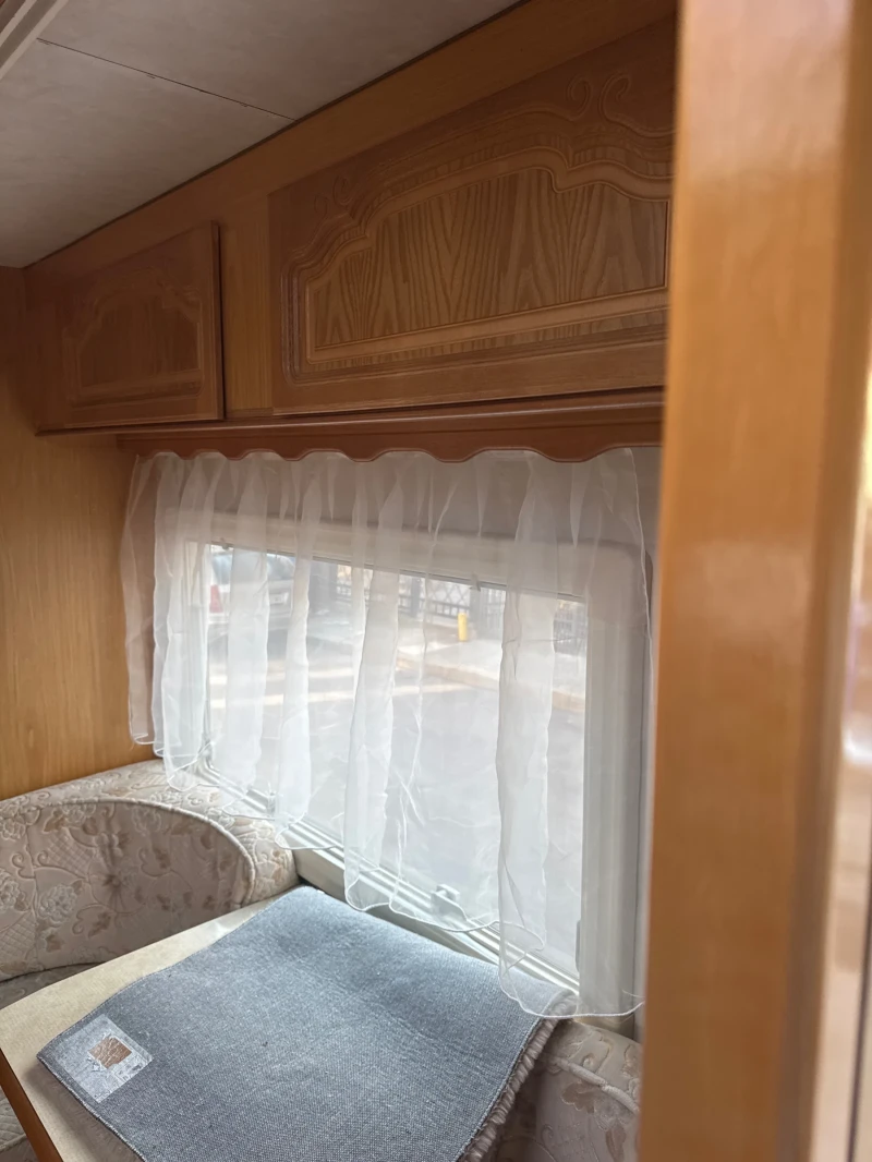 Каравана Tabbert Comttese Delux Special, снимка 10 - Каравани и кемпери - 52889689