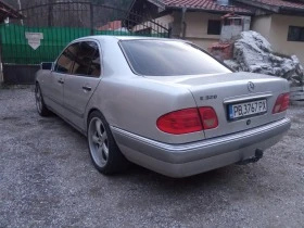 Mercedes-Benz E 320, снимка 6