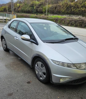 Honda Civic 1.8i Автомат - 5900 лв. / 3016.62 € - 41975446 3