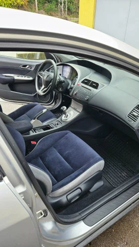 Honda Civic 1.8i Автомат - 5900 лв. / 3016.62 € - 41975446 11
