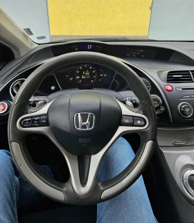 Honda Civic 1.8i Автомат - 5900 лв. / 3016.62 € - 41975446 8