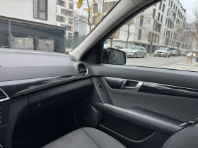 Mercedes-Benz C 200, снимка 11