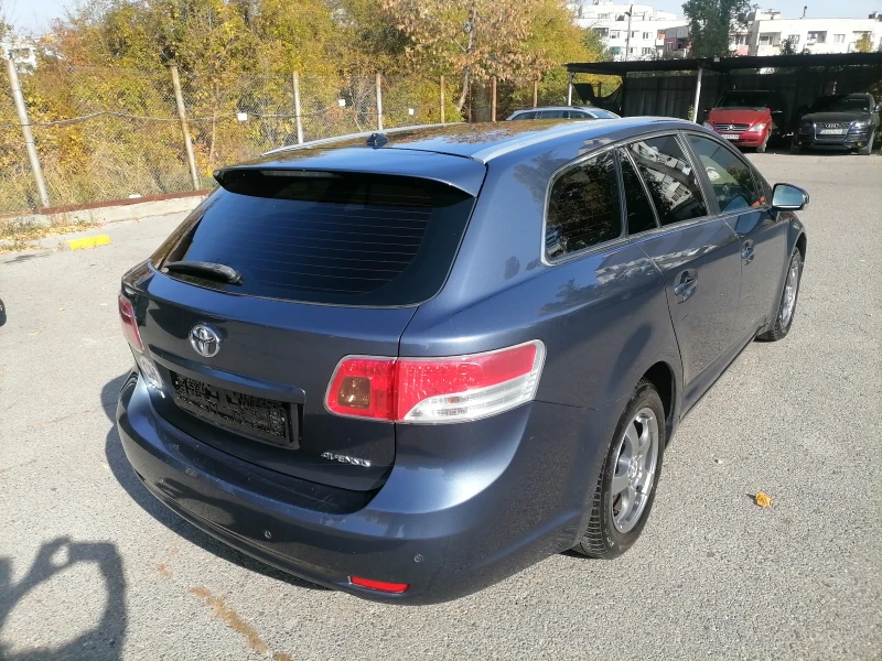 Toyota Avensis 2.0 SWISS AUTOMAT, снимка 5 - Автомобили и джипове - 46480568