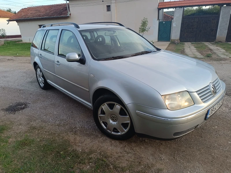 VW Bora 1.6, снимка 3 - Автомобили и джипове - 47513118