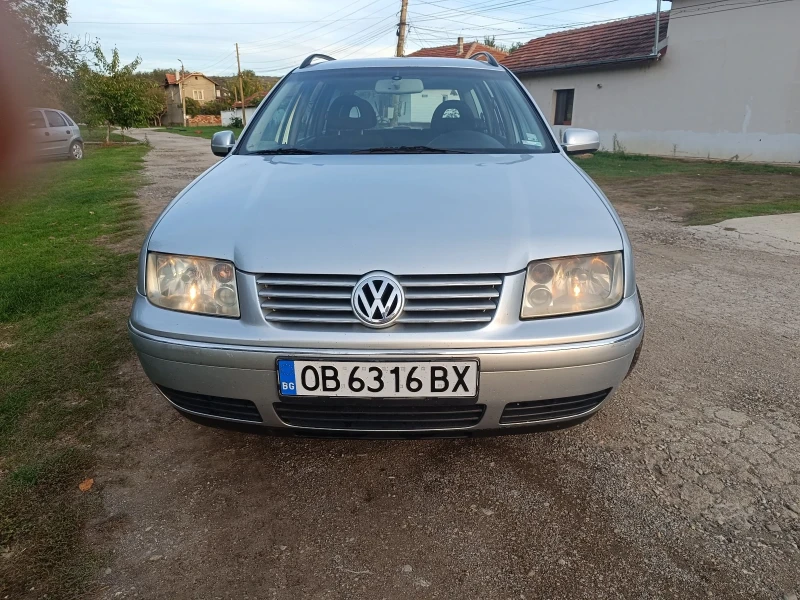 VW Bora 1.6, снимка 5 - Автомобили и джипове - 47513118