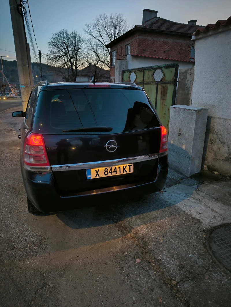 Opel Zafira, снимка 11 - Автомобили и джипове - 48897417