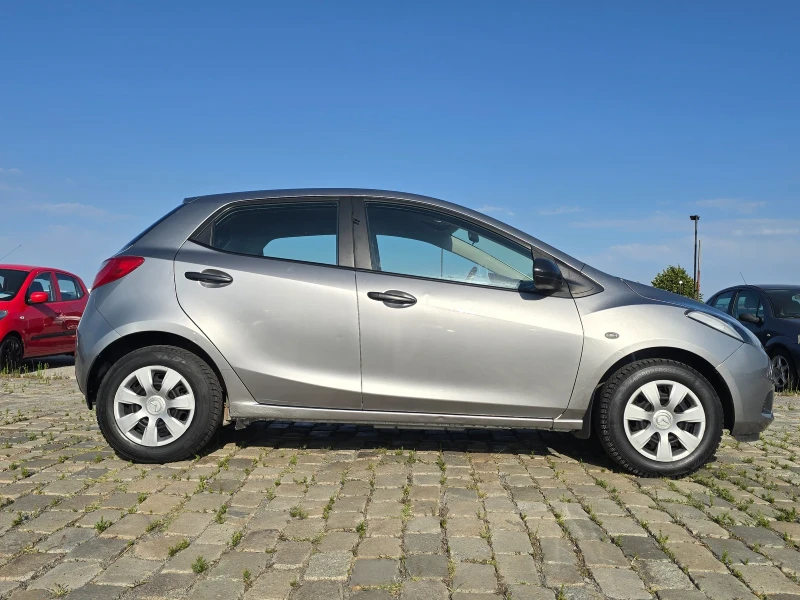 Mazda 2 1.3i 75 кс ЕВРО 4, снимка 4 - Автомобили и джипове - 51364775