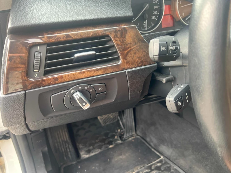 BMW 335 d * * CARFAX * * АВТО КРЕДИТ * * , снимка 13 - Автомобили и джипове - 52345847