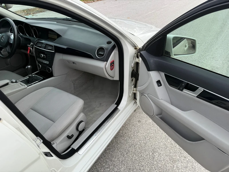 Mercedes-Benz C 220 Facelift* ЛИЗИНГ, снимка 17 - Автомобили и джипове - 52537560