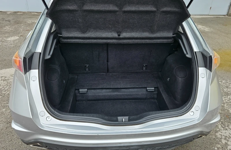 Honda Civic 1.8i Автомат, снимка 6 - Автомобили и джипове - 52592656