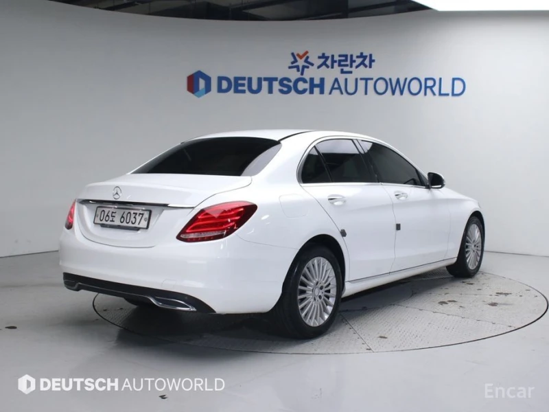 Mercedes-Benz C 220, снимка 2 - Автомобили и джипове - 52678486