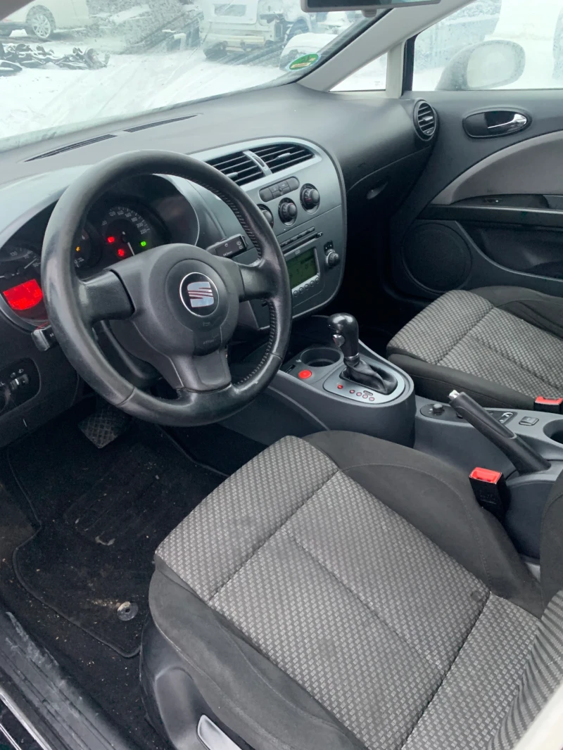 Seat Leon 1, 9 TDI DSG, снимка 9 - Автомобили и джипове - 53060328