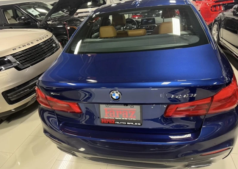 BMW 530 M ПАКЕТ * HEAD UP * BLIND SPOT * HARMON * 360 КАМ , снимка 4 - Автомобили и джипове - 53469893