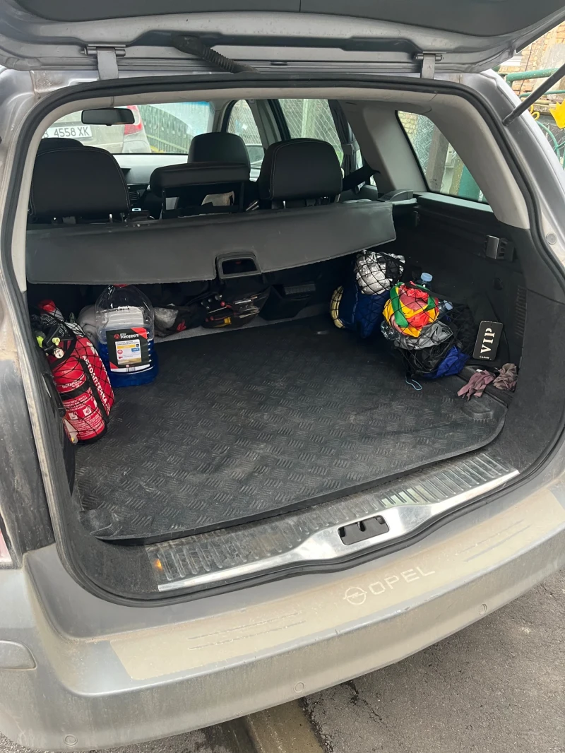 Opel Astra 1.8 140кс автомат, снимка 4 - Автомобили и джипове - 53486175