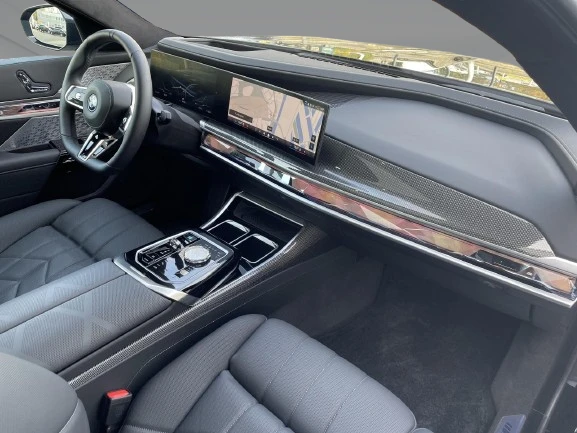 BMW i7 M60 xDrive = Shadow Line =  | Mobile.bg   12