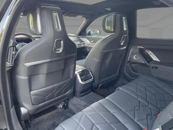 BMW i7 M60 xDrive = Shadow Line =  | Mobile.bg   14