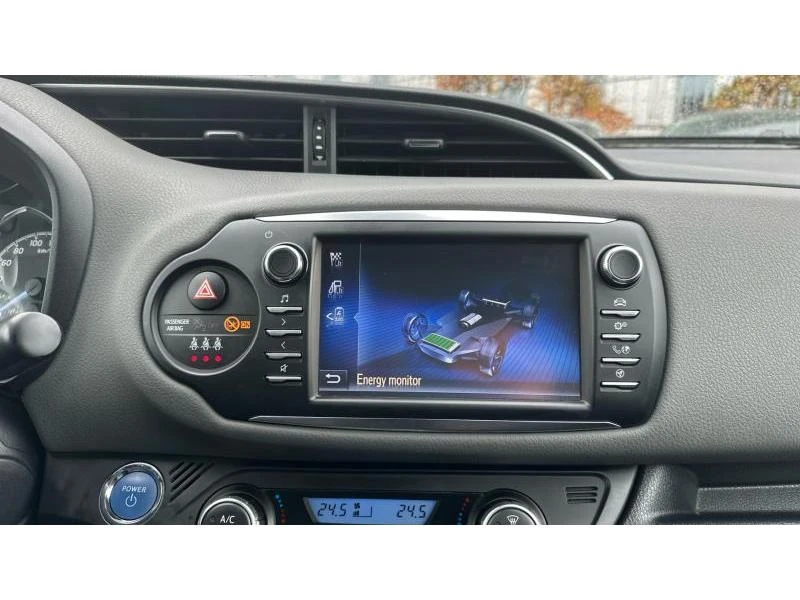 Toyota Yaris 1.5P TERRA, снимка 15 - Автомобили и джипове - 52949013