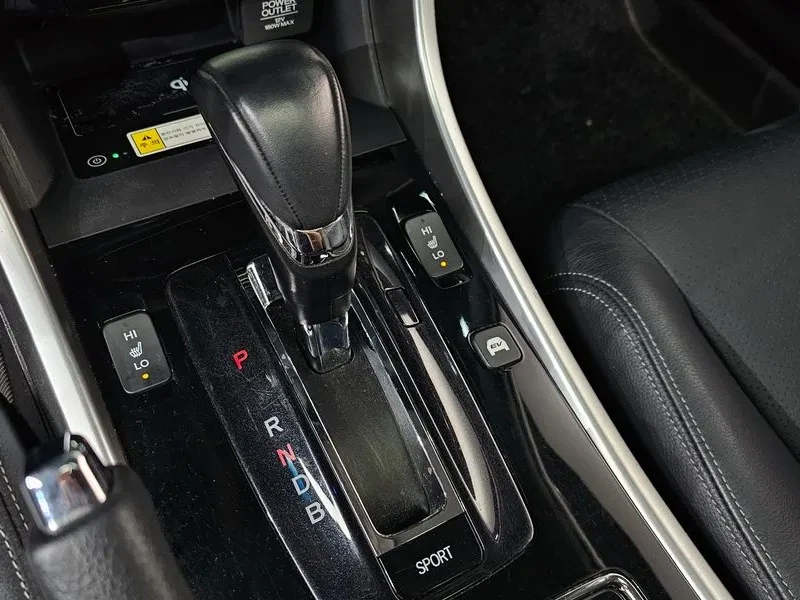 Honda Accord 2.0 Hybrid 9Th Generation, снимка 17 - Автомобили и джипове - 55920922