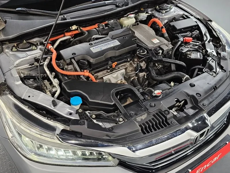 Honda Accord 2.0 Hybrid 9Th Generation, снимка 12 - Автомобили и джипове - 55920922