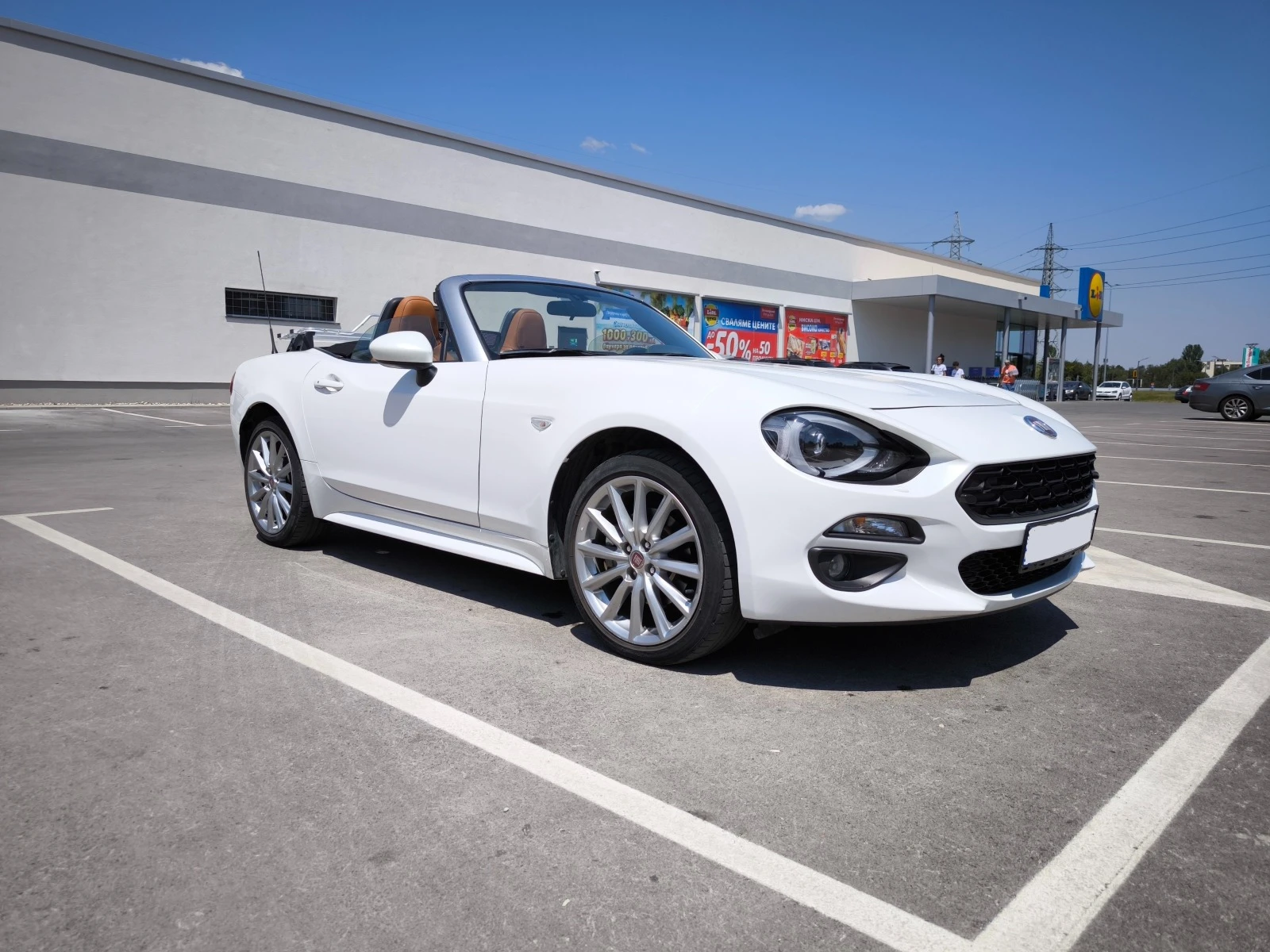 Fiat 124 Spider 1.4 turbo | Mobile.bg — изображение 15