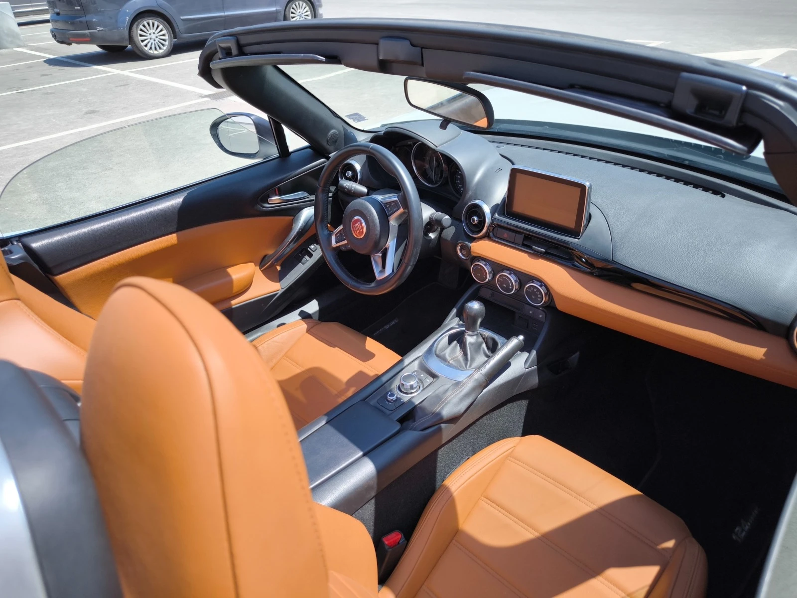 Fiat 124 Spider 1.4 turbo | Mobile.bg — изображение 17