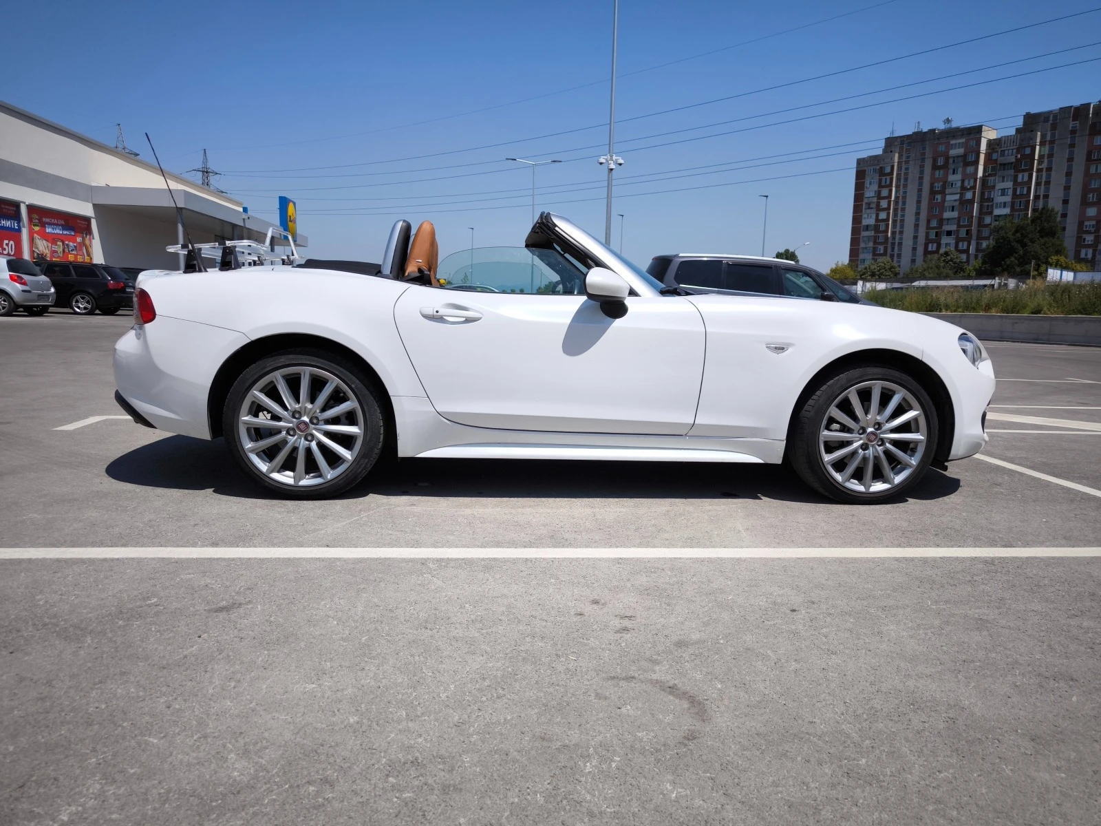 Fiat 124 Spider 1.4 turbo | Mobile.bg — изображение 12