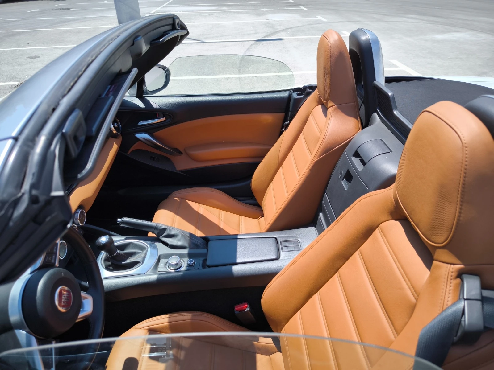Fiat 124 Spider 1.4 turbo | Mobile.bg — изображение 16