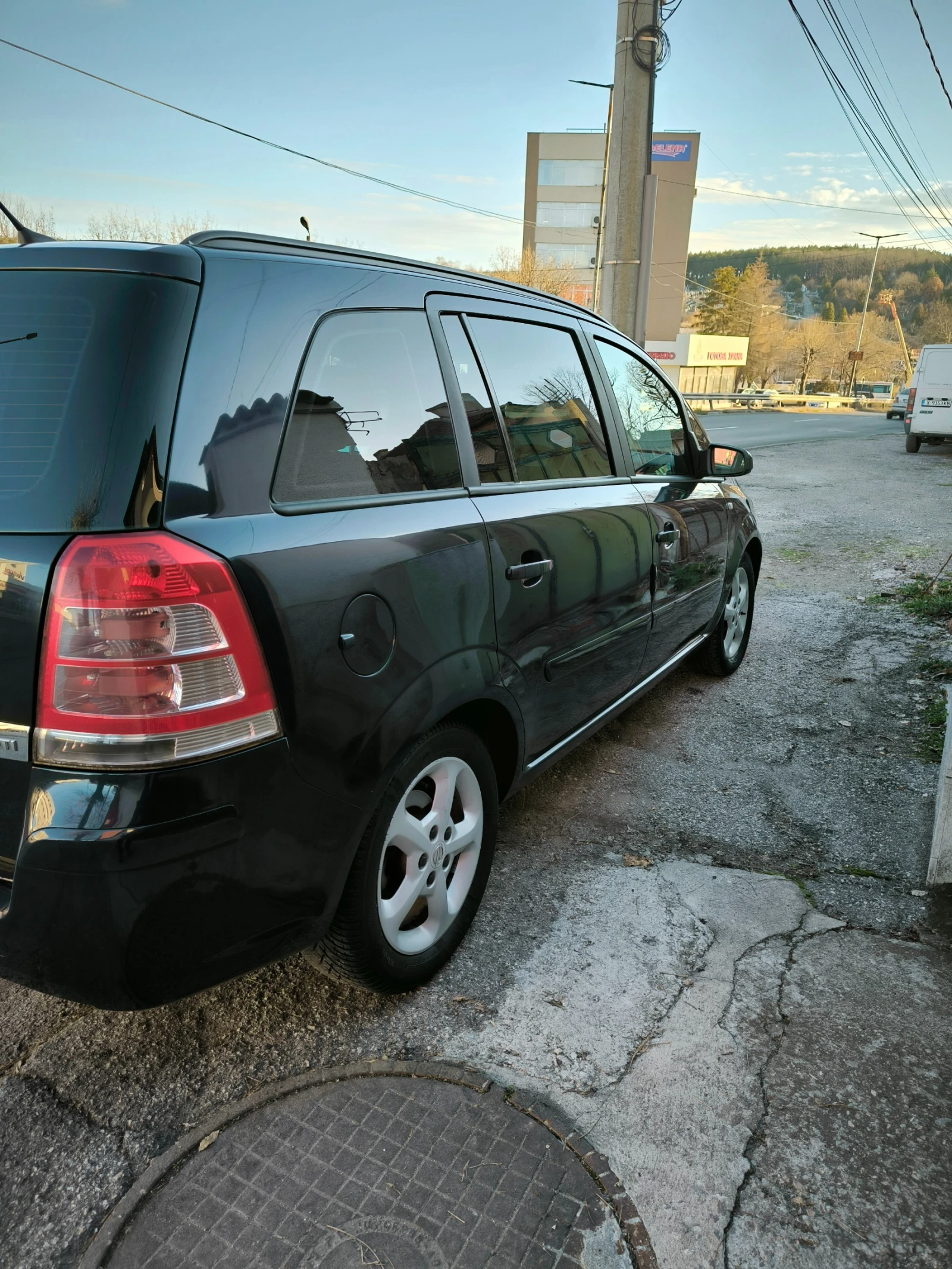 Opel Zafira  - изображение 4