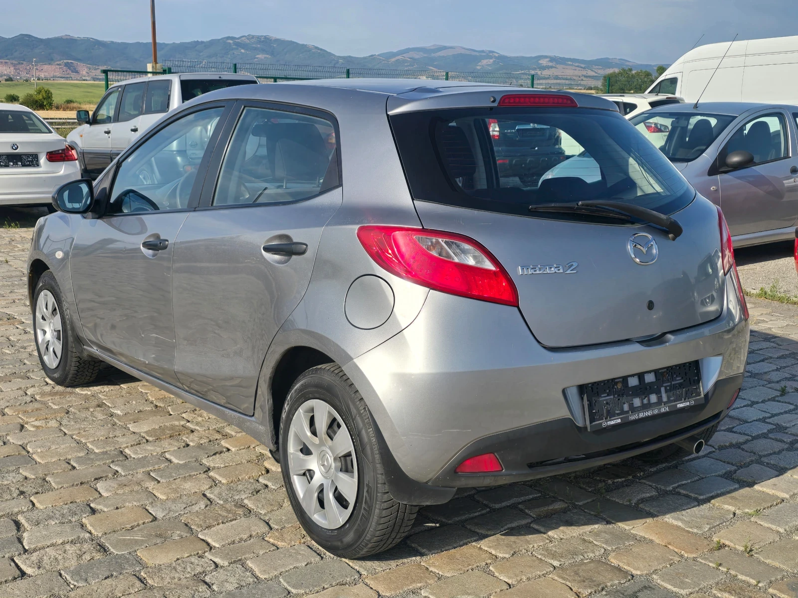 Mazda 2 1.3i 75 кс ЕВРО 4 - изображение 5